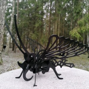 metalinis didelis drugelis sodo dekoracija