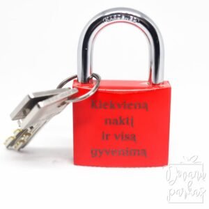 graviruota raudona spynelė su užrašu